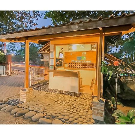RedDoorz @ Pantai Pelabuhan Ratu 2 Sukabumi Bagian luar foto