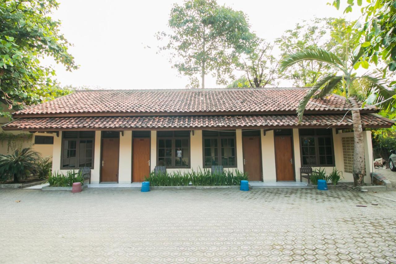 RedDoorz @ Pantai Pelabuhan Ratu 2 Sukabumi Bagian luar foto